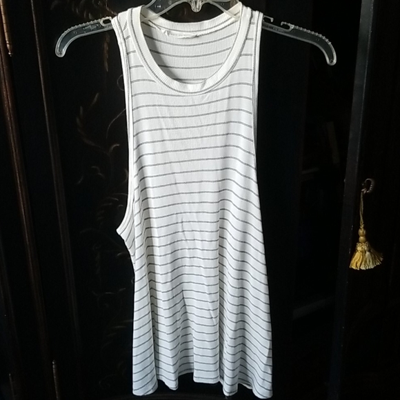 Honey Punch Stripe Sleeveless Crewneck Top Size L - Picture 1 of 8